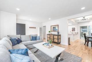 Remodeled 3Br W- Ac Oceanview Patio 4 Houses From Beach By Beachview Rentals - Newport Beach - 4