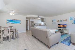 Spacious 3Br W- Oceanview Patio Steps To 35Th St Beach By Beachview Rentals - Newport Beach - 7