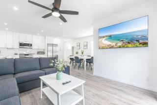 Modern 2Br W- Oceanview Patio Half Block To 29Th St Beach By Beachview Rentals - Newport Beach - 0