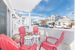 Modern 2Br W- Oceanview Patio Half Block To 29Th St Beach By Beachview Rentals - Newport Beach - 9