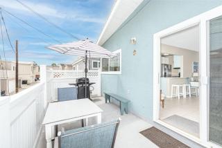Updated 2Br Getaway Half Block From Popular 44Th St Beach By Beachview Rentals - Newport Beach - 5