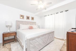 Renovated 3Br W- Stylish Interior Steps From 29Th St Beach By Beachview Rentals - Newport Beach - 2