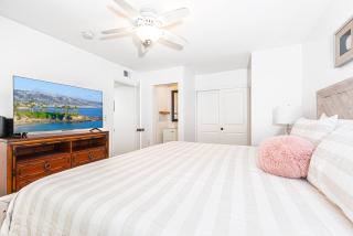 Renovated 3Br W- Stylish Interior Steps From 29Th St Beach By Beachview Rentals - Newport Beach - 1
