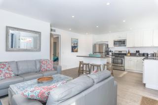 Updated 2Br W- Ac, Large Patio, Grill - One Block To Sand By Beachview Rentals - Newport Beach - 7