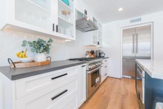 High-End Balboa Peninsula Home W- Ac Oceanviews By Beachview Rentals - Newport Beach - 4