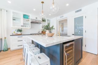 High-End Balboa Peninsula Home W- Ac Oceanviews By Beachview Rentals - Newport Beach - 3