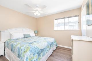 Pet-Friendly 3Br W- Ac Rooftop Deck 2 Houses From Beach By Beachview Rentals - Newport Beach - 2