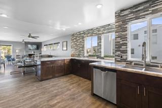 6Br Oceanview Home W- Rooftop Deck Steps To 40Th St Beach By Beachview Rentals - Newport Beach - 3