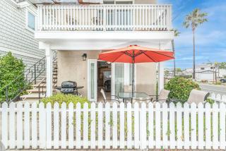 Family-Friendly 2Br Beach Home In Prime Walkable Location By Beachview Rentals - Newport Beach - 0