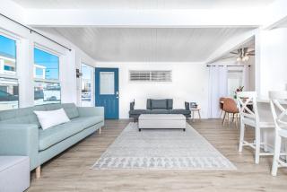 Renovated 2Br W- Oceanview Patio Steps From 40Th St Beach By Beachview Rentals - Newport Beach - 7