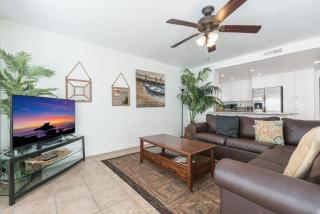 Pet-Friendly 3Br W- Ac Oceanview Patio Steps From Beach By Beachview Rentals - Newport Beach - 7