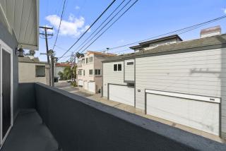 Cozy Studio W- Deck In Prime Location Steps To Beach Bay By Beachview Rentals - Newport Beach - 4