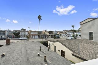Cozy Studio W- Deck In Prime Location Steps To Beach Bay By Beachview Rentals - Newport Beach - 1