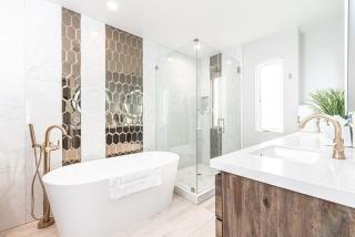 Luxury 4Br Tri-Level W- Modern Interior, Rooftop Deck Ac By Beachview Rentals - Newport Beach - 8