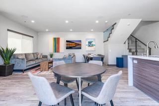 Luxury 4Br Tri-Level W- Modern Interior, Rooftop Deck Ac By Beachview Rentals - Newport Beach - 7
