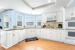 Family-Friendly 3Br Steps From Beach - Walk To Everything By Beachview Rentals - Newport Beach - 3