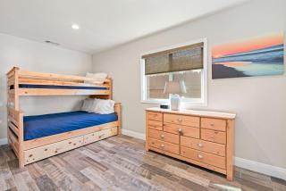 Cozy 2Br Cottage W- Ac Prime Location One House From Sand By Beachview Rentals - Newport Beach - 9