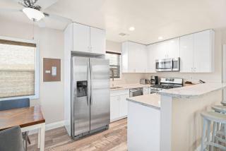 Cozy 2Br Cottage W- Ac Prime Location One House From Sand By Beachview Rentals - Newport Beach - 3