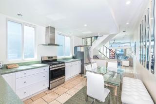 Modern Oceanview TriLevelSteps From43RdStBeach ByBeachviewRentals - Newport Beach - 8