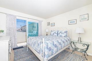 Modern Oceanview TriLevelSteps From43RdStBeach ByBeachviewRentals - Newport Beach - 2