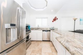 4Br Oceanfront W- Ac Panoramic Views In Coveted Location By Beachview Rentals - Newport Beach - 2