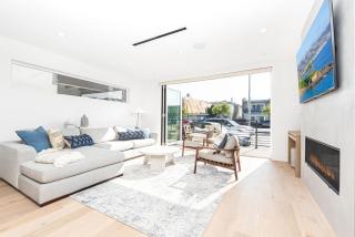 Luxury 3Br W- Rooftop Deck, Grill, Ac - Steps From Sand By Beachview Rentals - Newport Beach - 3