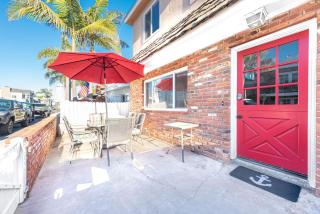 Quiet 4Br Beach Home W- Large Deck Bbq 2 Blocks From Sand By Beachview Rentals - Newport Beach - 9