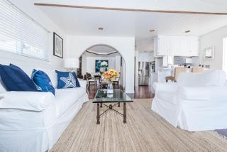 Charming 1Br Beach Cottage W- Large Patio One Block To Sand By Beachview Rentals - Newport Beach - 7