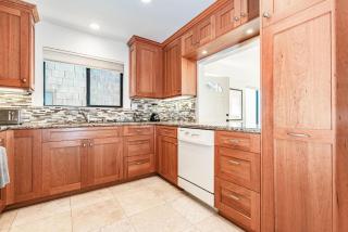 Modern Oceanfront 2Br W- Panoramic Views Boardwalk Access By Beachview Rentals - Newport Beach - 1