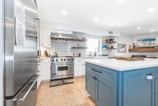 Luxury 5Br Vacation Home W- Rooftop Deck, Ocean Views Ac By Beachview Rentals - Newport Beach - 7