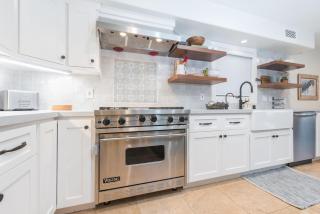 Luxury 5Br Vacation Home W- Rooftop Deck, Ocean Views Ac By Beachview Rentals - Newport Beach - 5