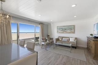 Stylish 3Br Oceanfront W- Gorgeous Views Boardwalk Access By Beachview Rentals - Newport Beach - 0
