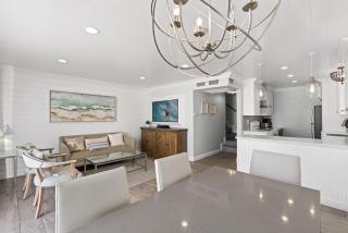 Stylish 3Br Oceanfront W- Gorgeous Views Boardwalk Access By Beachview Rentals - Newport Beach - 3