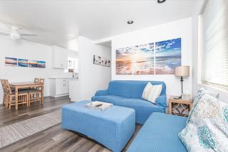 Pet-Friendly 3Br W- Sun Deck Bbq One Block To Beach By Beachview Rentals - Newport Beach - 5