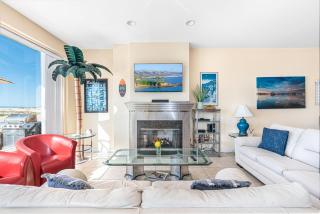 Affordable 2Br Oceanfront W- Large Patio Boardwalk Access By Beachview Rentals - Newport Beach - 7