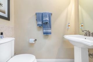 Affordable 2Br Oceanfront W- Large Patio Boardwalk Access By Beachview Rentals - Newport Beach - 4