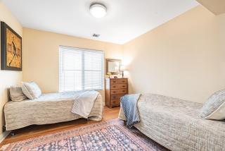 Affordable 2Br Oceanfront W- Large Patio Boardwalk Access By Beachview Rentals - Newport Beach - 1