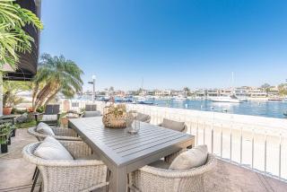 Iconic 4Br Bayfront Home W- Unmatched Indoor-Outdoor Living By Beachview Rentals - Newport Beach - 0