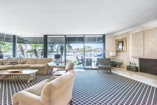 Iconic 4Br Bayfront Home W- Unmatched Indoor-Outdoor Living By Beachview Rentals - Newport Beach - 8