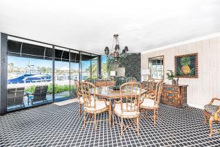 Iconic 4Br Bayfront Home W- Unmatched Indoor-Outdoor Living By Beachview Rentals - Newport Beach - 6