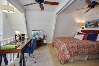 Retro A-Frame Studio W- Loft Sun Deck Steps From Beach By Beachview Rentals - Newport Beach - 3