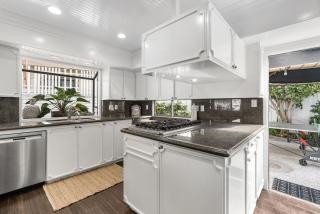 Iconic 4Br Bayfront Home W- Unmatched Indoor-Outdoor Living By Beachview Rentals - Newport Beach - 4