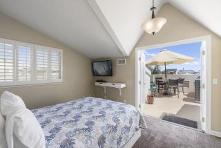 Stylish 3Br Condo W- Ac Walk To Beach, Shops Dining By Beachview Rentals - Newport Beach - 3