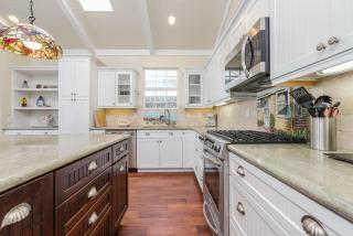 Darling 3Br Cottage On Quiet Street 5 Min Walk To Beach By Beachview Rentals - Newport Beach - 6