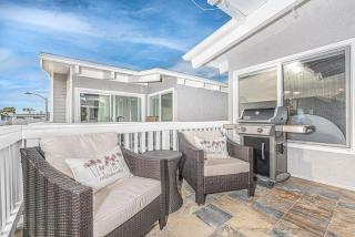 Charming 2Br Condo W- Ac Steps To Beach Balboa Pier By Beachview Rentals - Newport Beach - 8