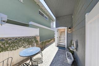 2Br Beach Escape W- Oceanview Deck 2 Houses From Sand By Beachview Rentals - Newport Beach - 6