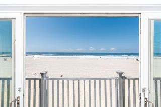 Modern 3Br Oceanfront W- Rooftop Deck Panoramic Views By Beachview Rentals - Newport Beach - 9