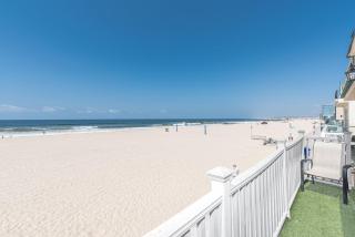 Modern 3Br Oceanfront W- Rooftop Deck Panoramic Views By Beachview Rentals - Newport Beach - 5