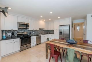 Spacious 3Br W- Large Oceanview Patio - One House From Sand By Beachview Rentals - Newport Beach - 5