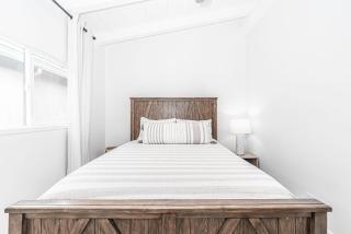 Remodeled 7Br Duplex Near Beach, Shops Dining By Beachview Rentals - Newport Beach - 1
